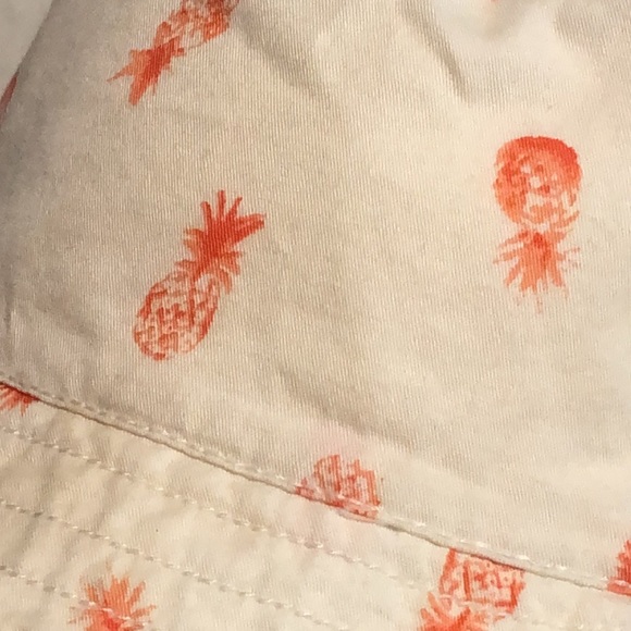 Hollister and Abercrombie cream and red pineapple bucket hat - Picture 2 of 6
